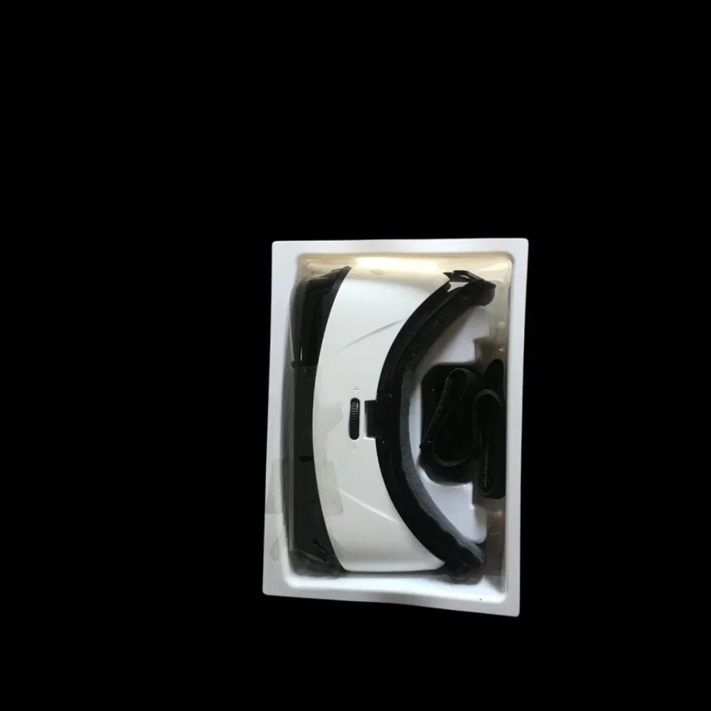 Samsung Gear VR Headset – Lightly Used | Oculus Powered | Original Box Included